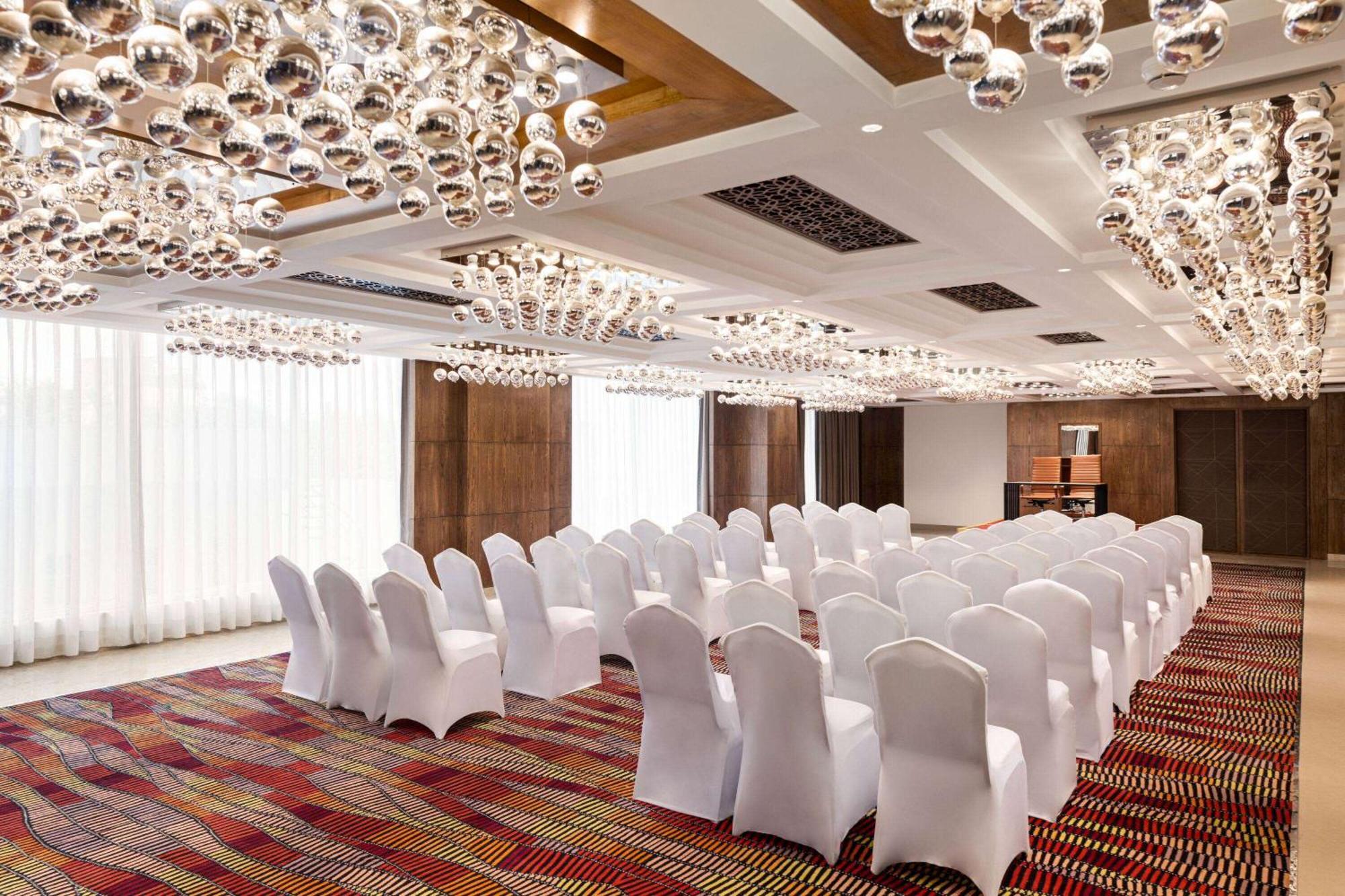 Ramada By Wyndham Gorakhpur Gorakhnath Mandir Road Hotell Eksteriør bilde