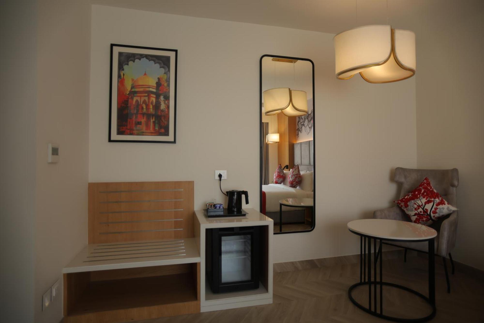 Ramada By Wyndham Gorakhpur Gorakhnath Mandir Road Hotell Eksteriør bilde